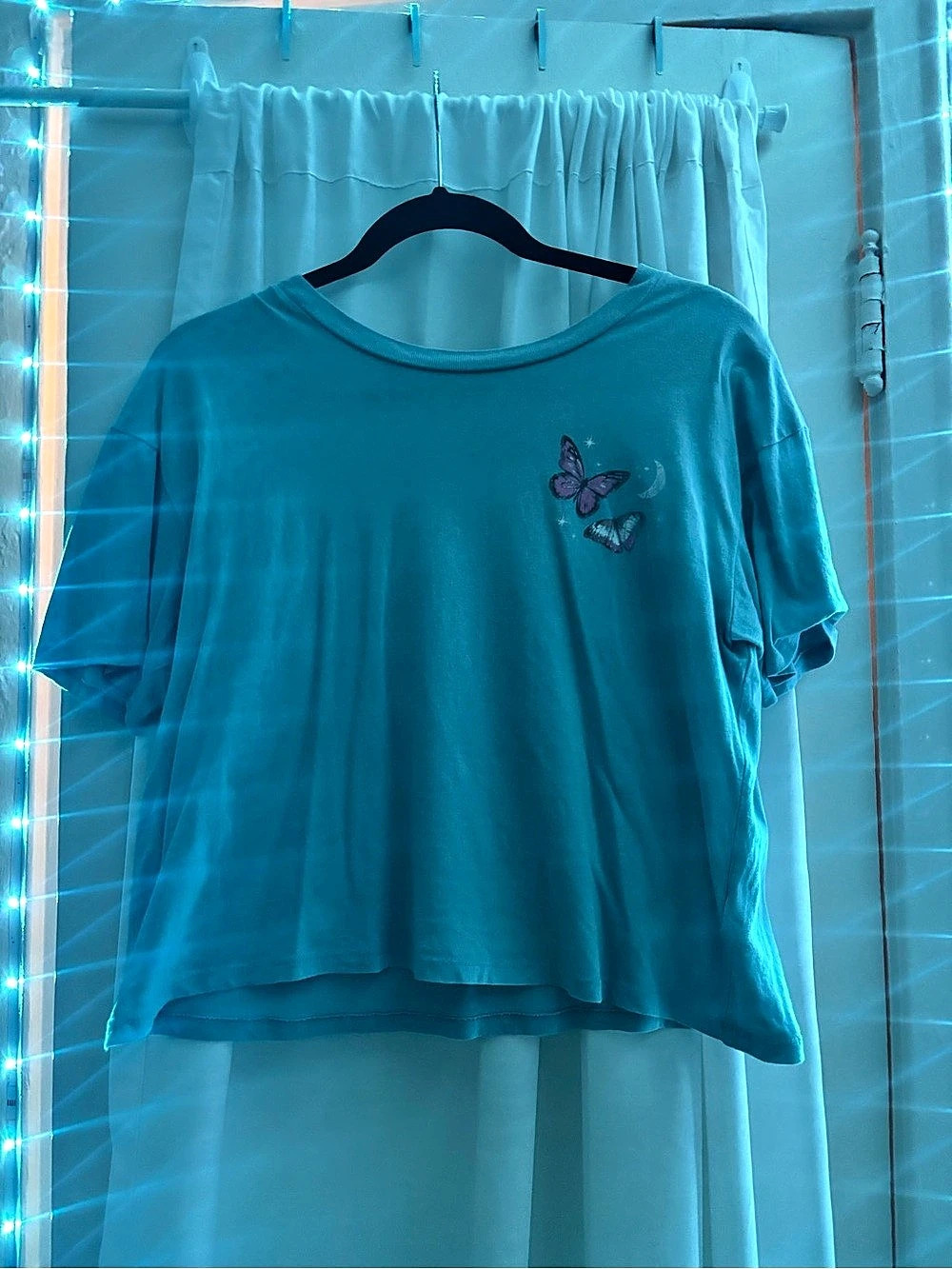 Rebellious One Find Love In Nature Butterfly Graphic T-Shirt Tee Blue Medium